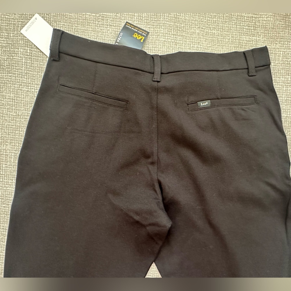 Lee Ultra Lux Comfort Straight Leg Pants – Women’s Size 16 Medium – Black – NWT - Picture 4 of 12